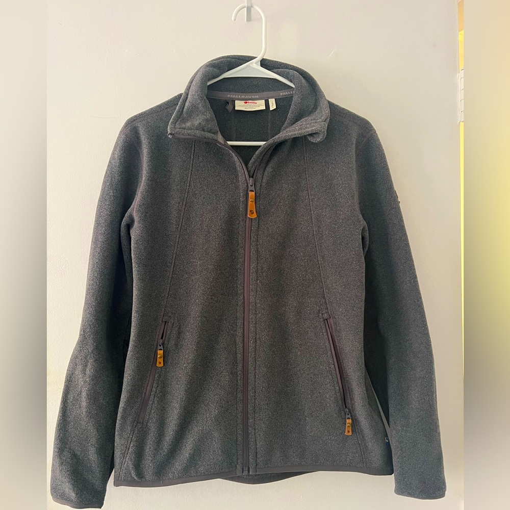 Fjallraven women’s grey full zip fleece